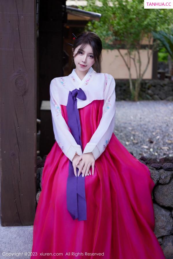tina_甜仔  [XiuRen]高清写真图 2023.10.18 No.7522 tina_甜仔 济州岛旅拍第17张图片